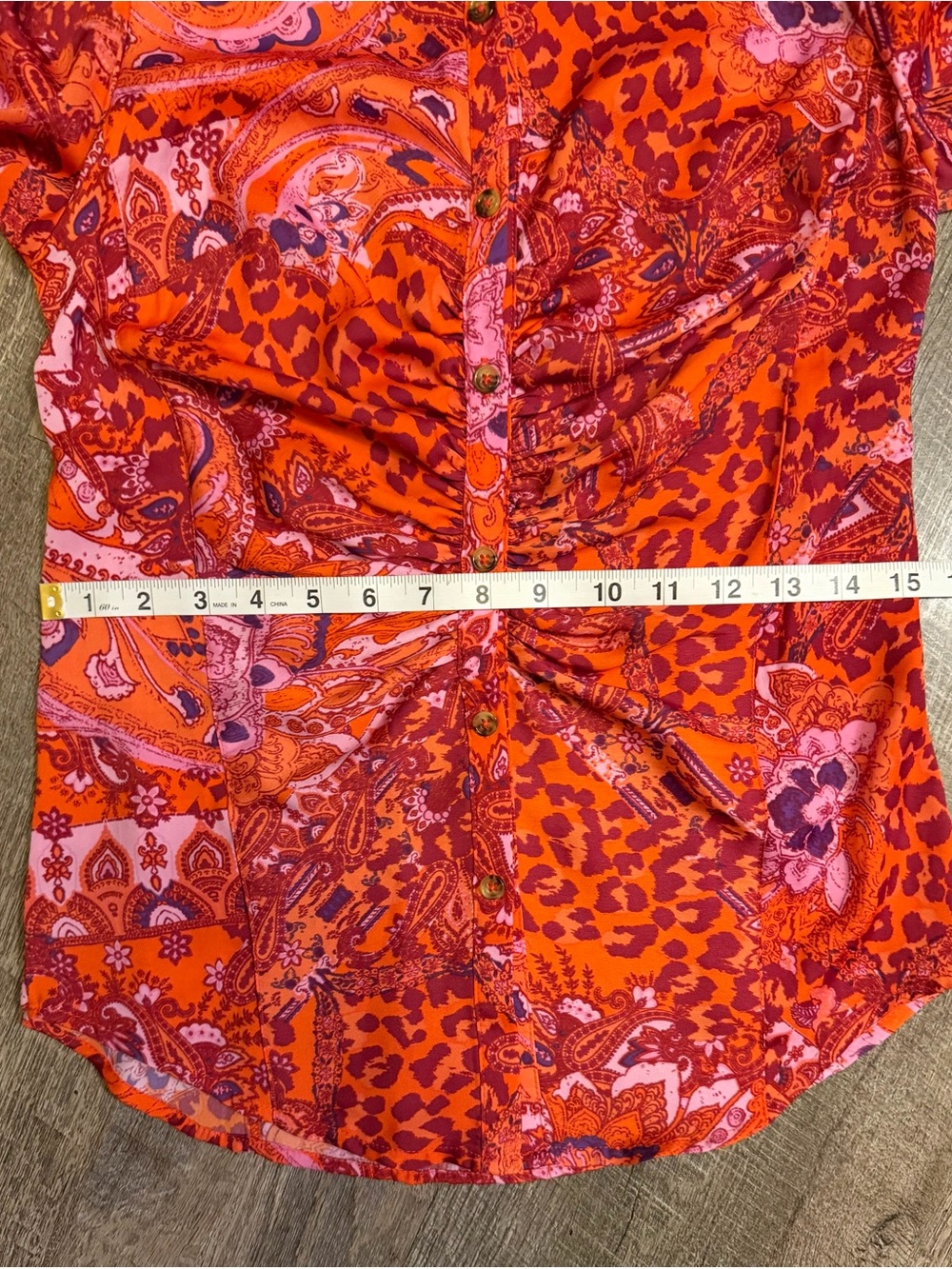 Free People XS Orange Paisley Leopard Ruched Button Down Blouse Boho - Picture 12 of 14
